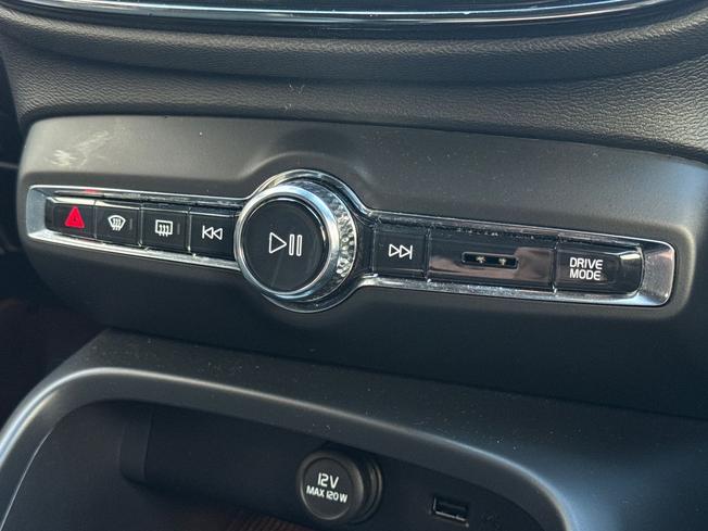 VOLVO Xc40 Photo 55