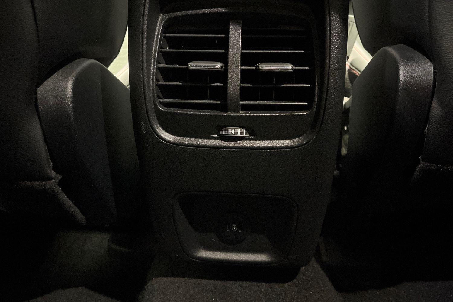 Ford KUGA Photo 38