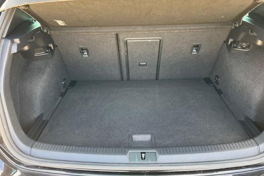 Volkswagen Golf MK7.5 Photo autoimg-824505072be0789ded56e507f75fefacfad05747.jpg