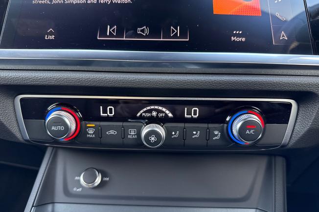 AUDI Q3 Photo 55