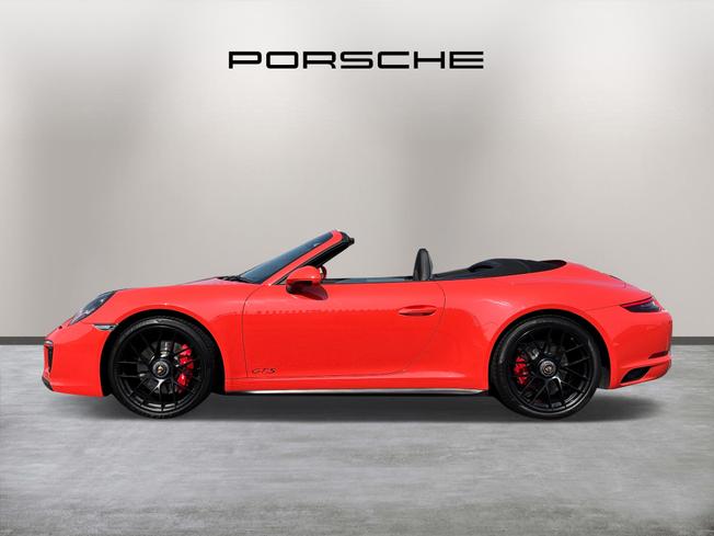 PORSCHE 911 Photo 8