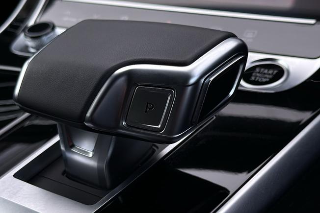 Audi Q8 Photo 25