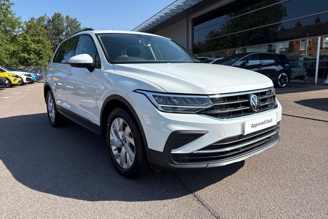 VOLKSWAGEN Tiguan Photo 21