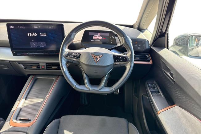 CUPRA Born Photo 11