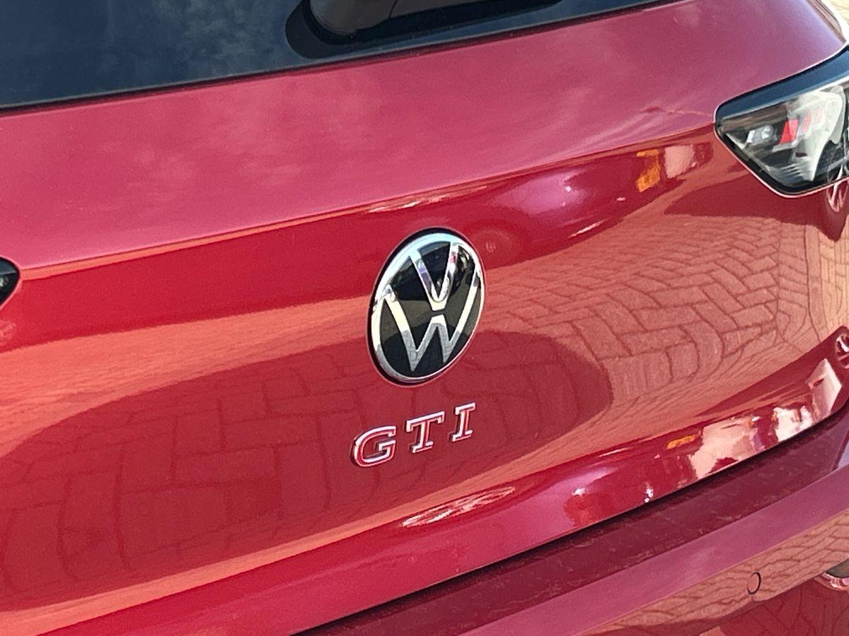Volkswagen Golf Photo autoimg-82525ea9757a4b22c5ea1ffda2f717218676f2cd.jpg