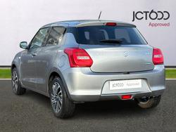 SUZUKI Swift Photo 3