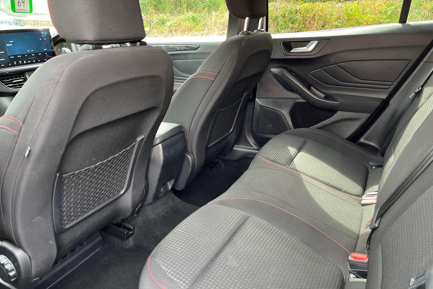 Ford FOCUS Photo 35