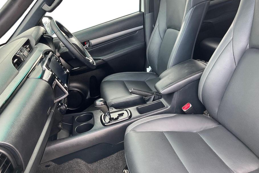 Used Toyota HILUX LS23OLX 10