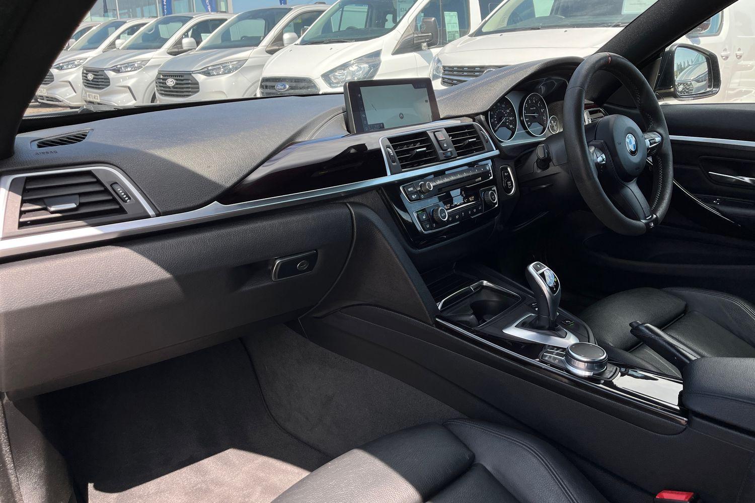 BMW 4 Series Photo 17