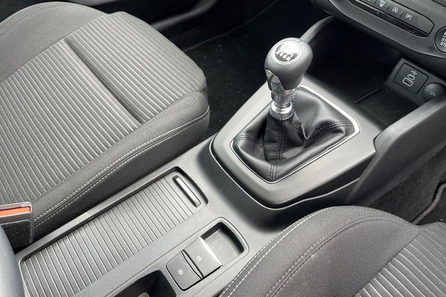 Ford FOCUS Photo autoimg-8264a8f071de89578dc47c26d1b31c0fa0201785.jpg