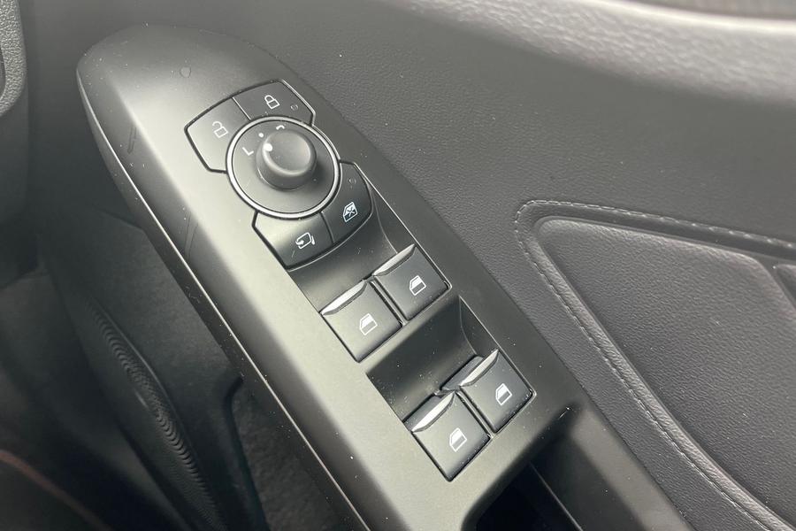 Ford FOCUS Photo autoimg-82670c194cd7a065415538ad1f54ae5ab2ddfa5b.jpg