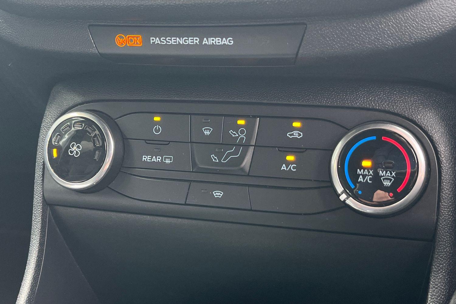 Ford FIESTA Photo 29