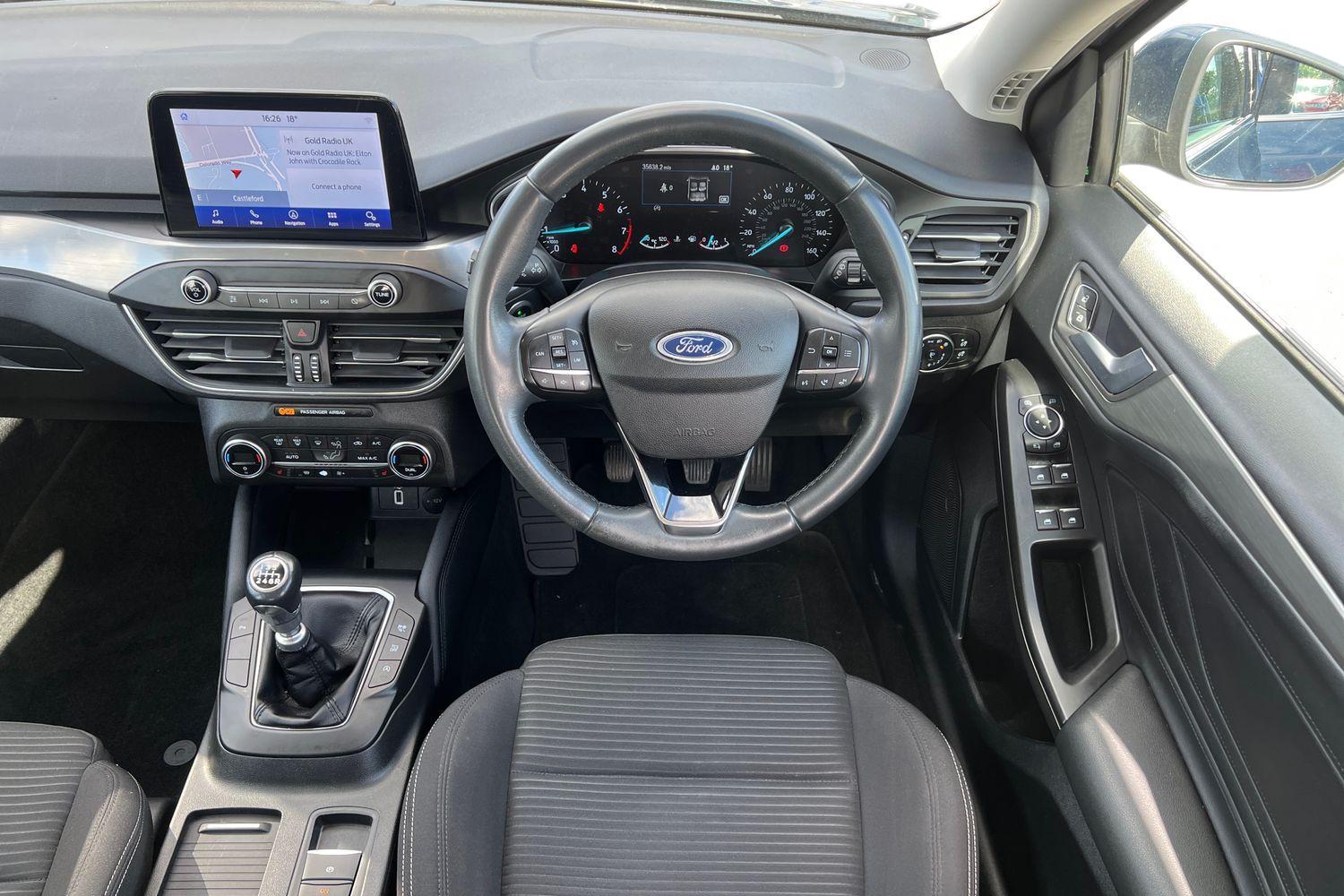 Ford FOCUS Photo 10