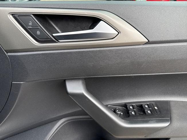 Volkswagen Polo Photo 27