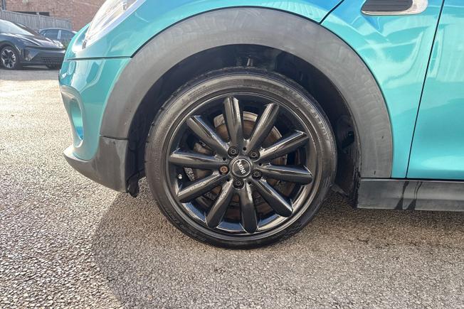 MINI Hatchback Photo 26