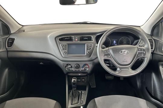 Hyundai i20 Photo autoimg-826ca24063ef714ef6ffb697f3b86d599184b650.jpg