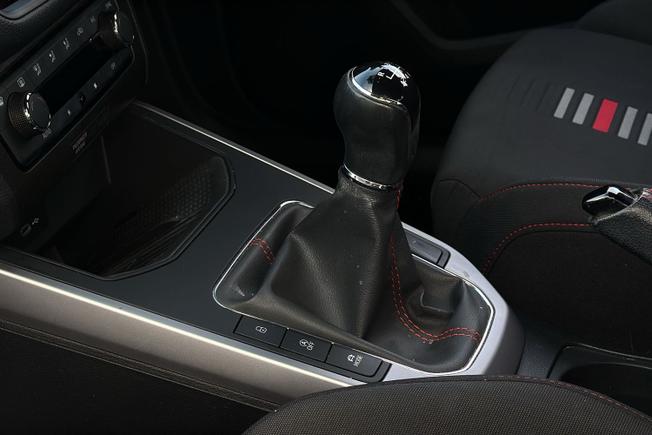 SEAT Arona Photo 41
