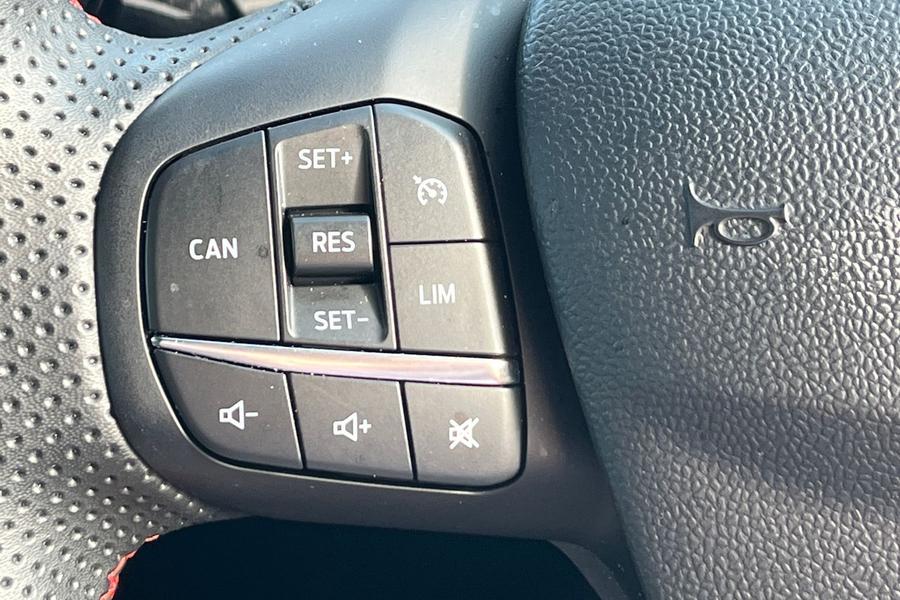Ford PUMA Photo autoimg-826f0827c5941862b2d650c88b7f6669299418b8.jpg
