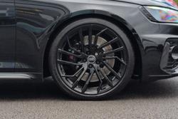 AUDI Rs4 Avant Photo 5