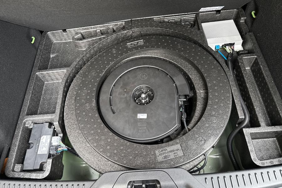 Ford FOCUS Photo autoimg-8274ec8ef6f76c7db8a9b2566a2e275a43018a4d.jpg