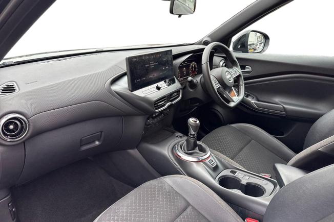 NISSAN Juke Photo 2