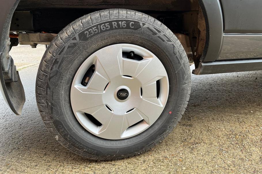 Used FORD TRANSIT LS75OLR 19