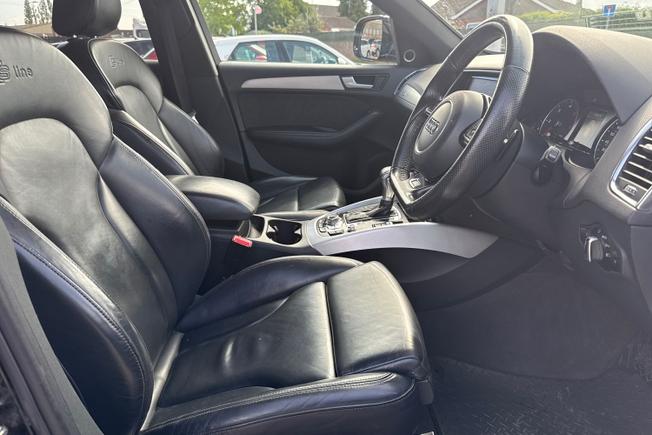 AUDI Q5 Photo 54