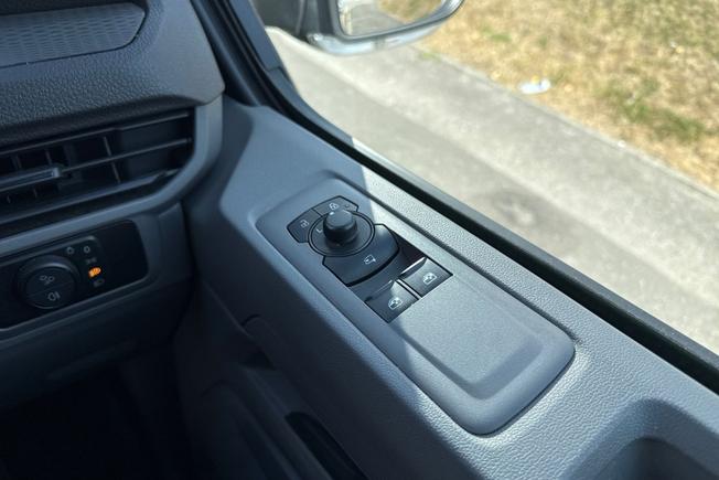 Volkswagen Transporter Photo 36