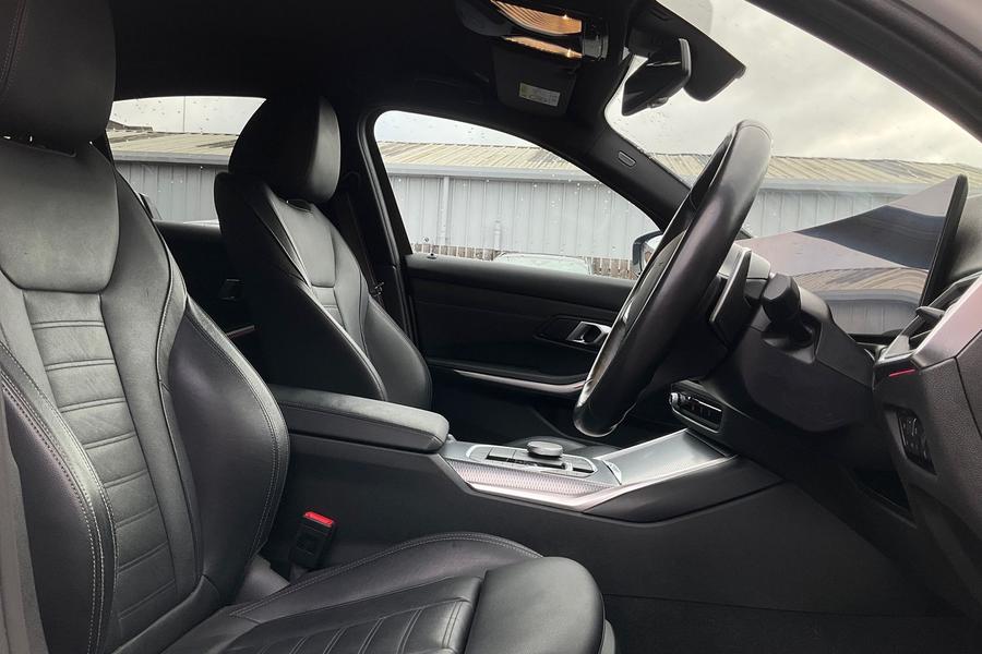 BMW 3 SERIES Photo autoimg-828037d729cb017f676f7a397dcb429df41b8685.jpg