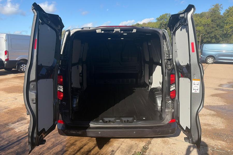 Ford TRANSIT CUSTOM Photo autoimg-8280644eecfb1af9805d674ea40a0e050aed887a.jpg