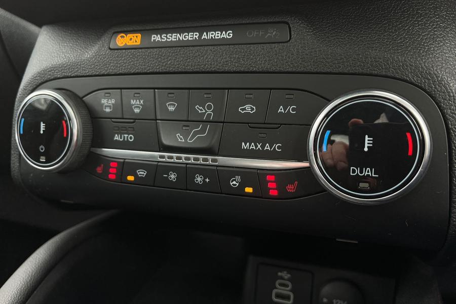 Ford Kuga Photo autoimg-8280af1b4f498b46466a8f73f54dec64ccd1bf65.jpg