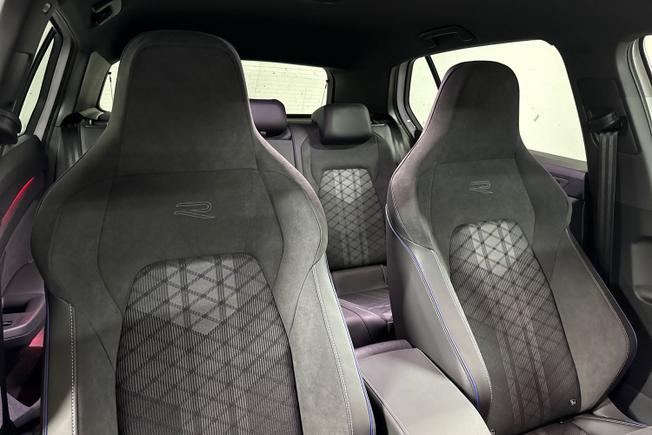 VOLKSWAGEN Golf Photo 25