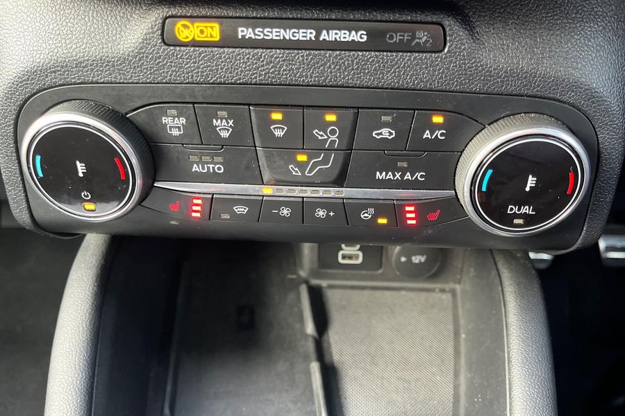Ford KUGA Photo autoimg-828285e135fd905d31c82b61682562d17bfb7838.jpg