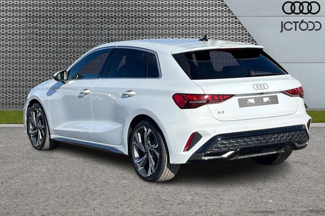 AUDI A3 Sportback Photo 3