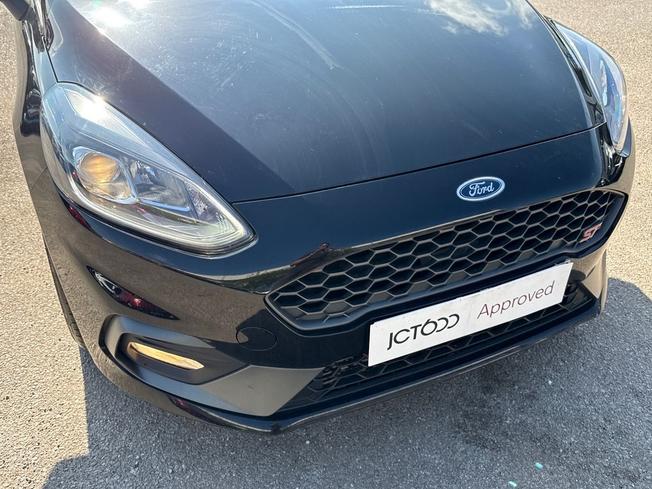FORD Fiesta Photo 30