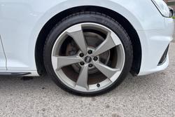 AUDI A4 Avant Photo 5