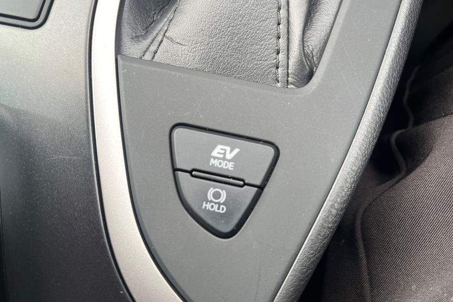 Lexus UX Photo autoimg-8285bd9f5d0dc8ab284981be6c9d84a49be69062.jpg