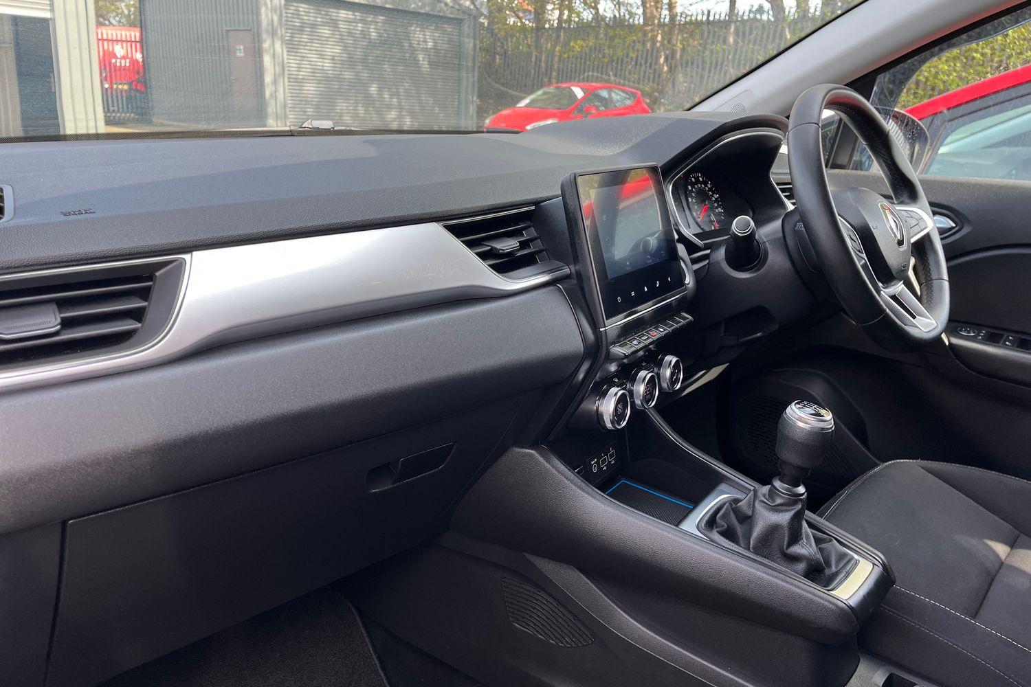 Renault CAPTUR Photo 17