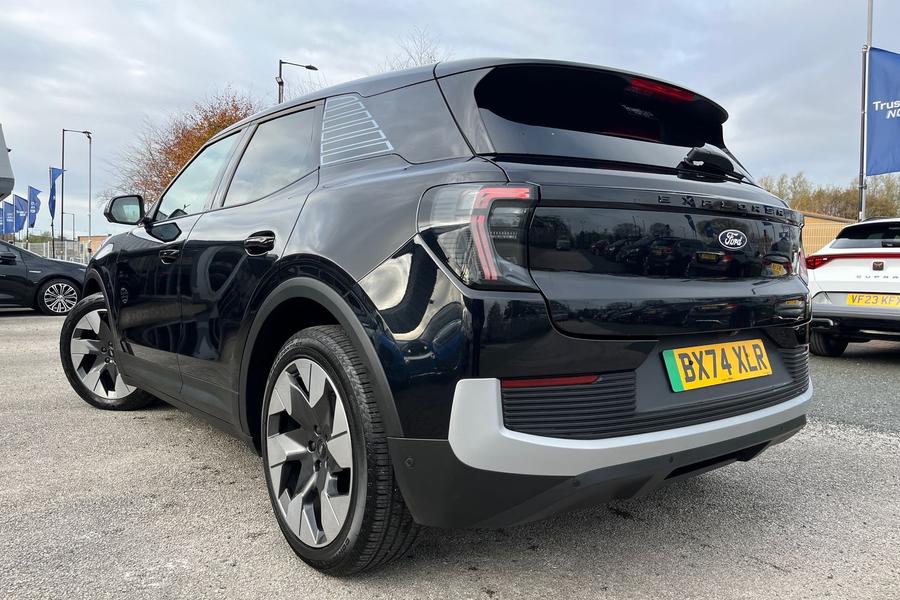Ford Explorer Photo autoimg-82865e66da8f0fc846c50e3fe58e956b3575d630.jpg