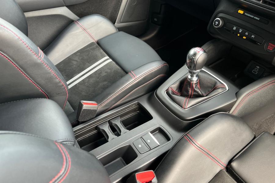 Ford FOCUS Photo autoimg-828ae57bbc47fc90cc6066cc7b4e622f88600b51.jpg