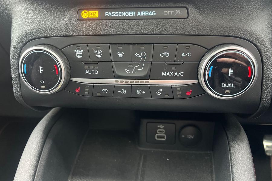Ford KUGA Photo autoimg-828b5008c5b592ce78a601896ffd55024acaa060.jpg
