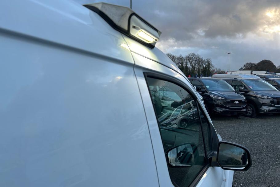 Used Ford TRANSIT CONNECT 32
