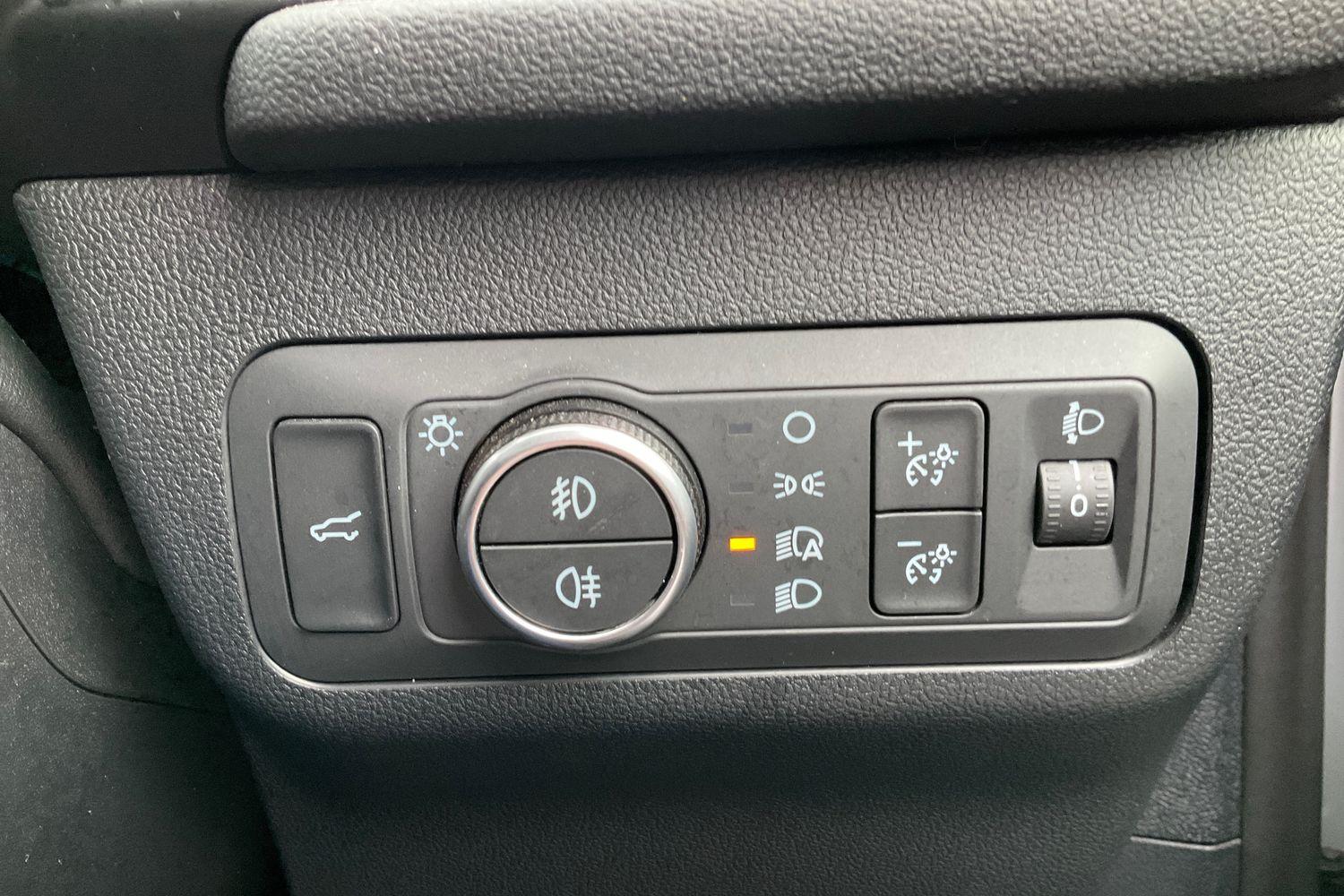 Ford KUGA Photo 34
