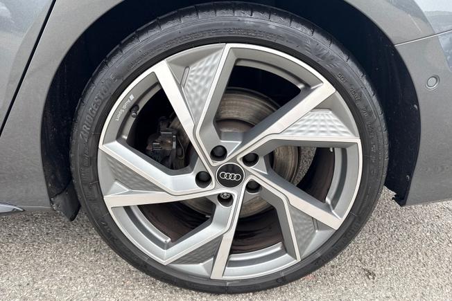 AUDI S3 Photo 32