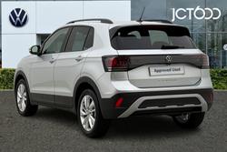 Volkswagen T-Cross Photo 3