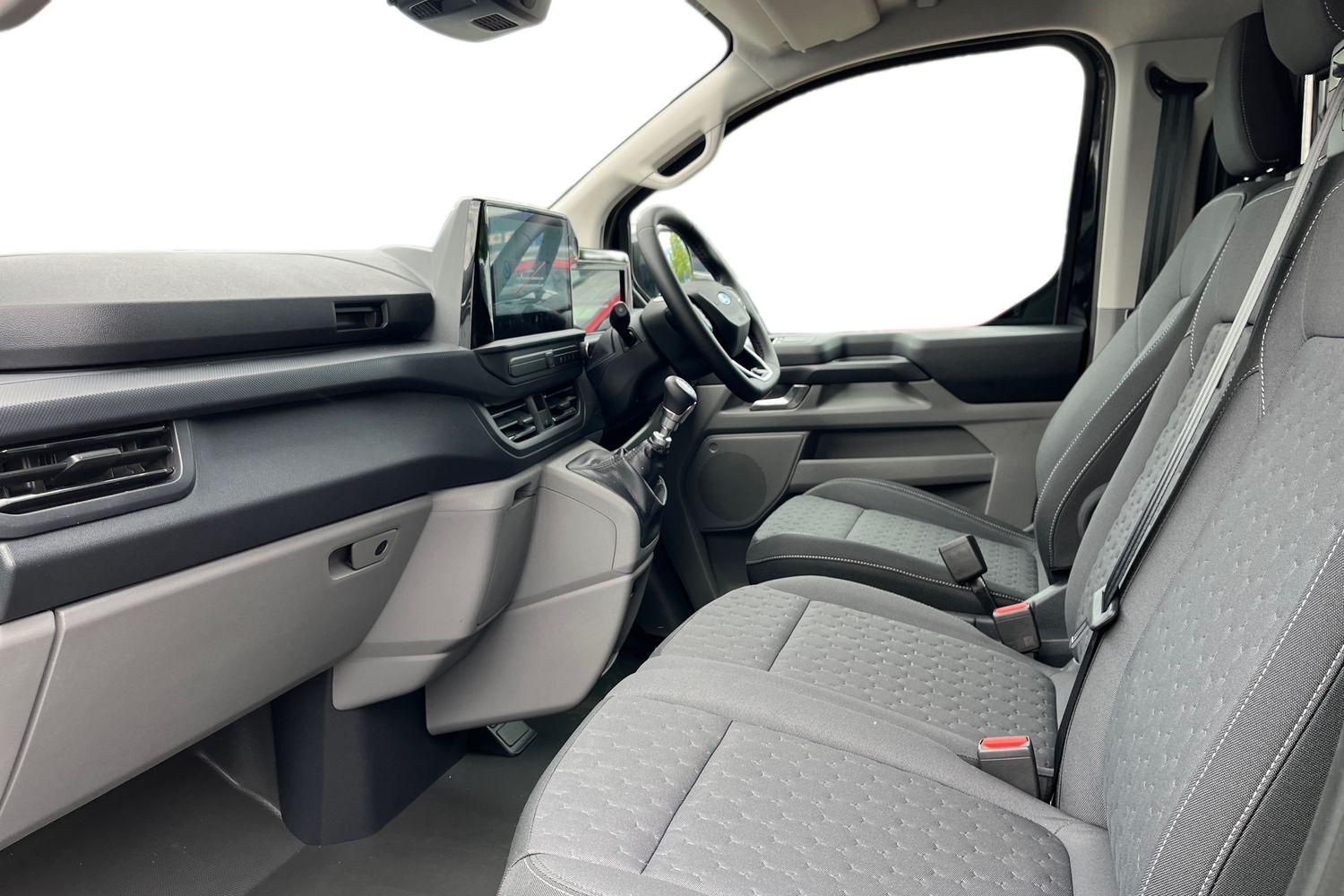 Ford TRANSIT CUSTOM Photo 2