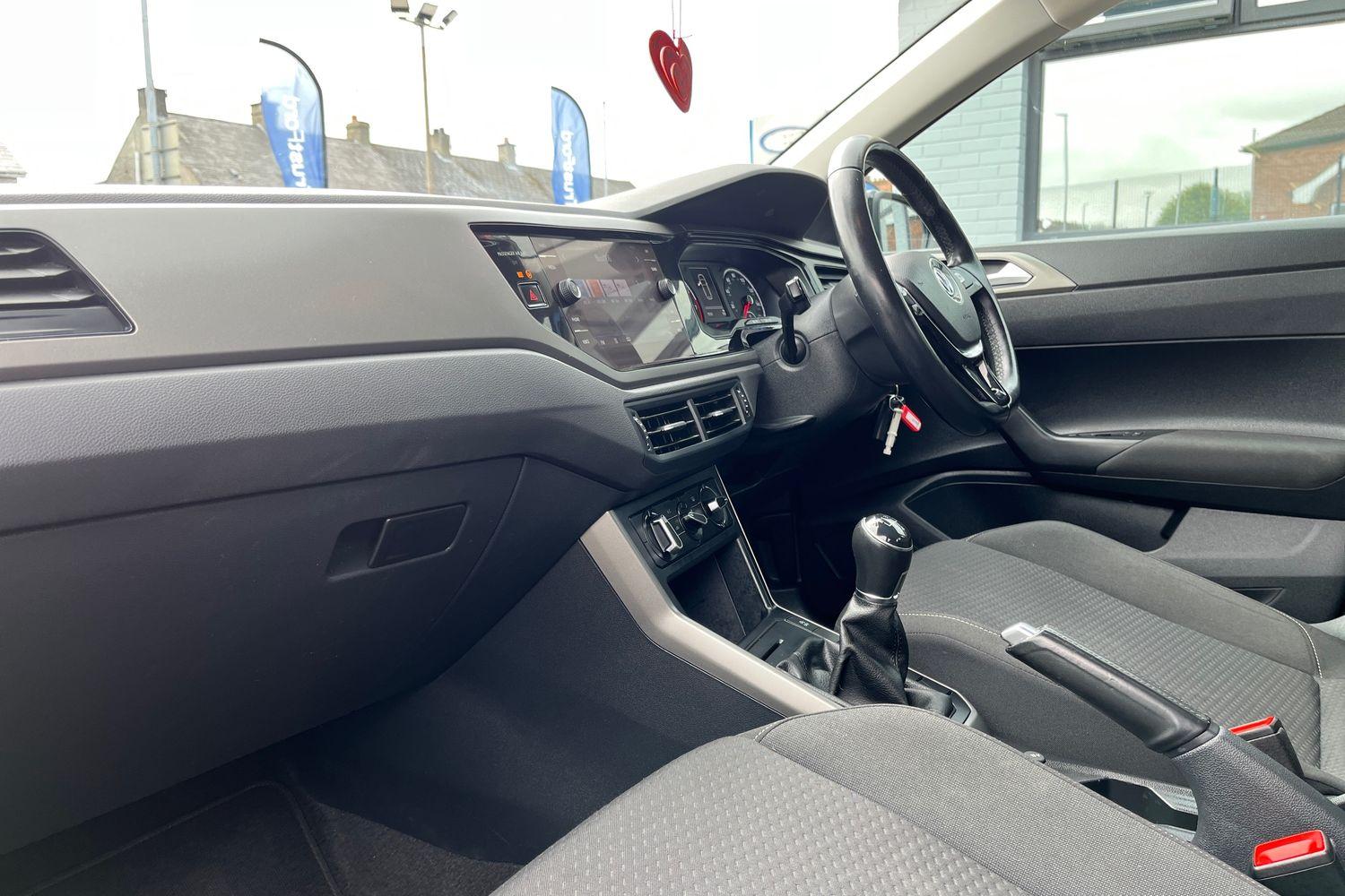 Volkswagen POLO Photo 17