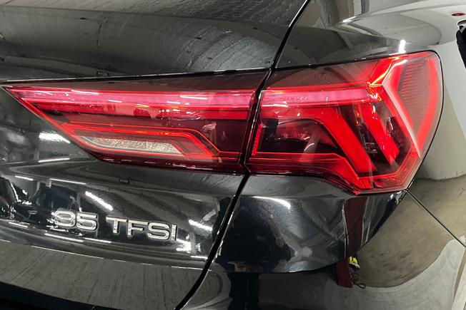 AUDI Q3 Photo 18