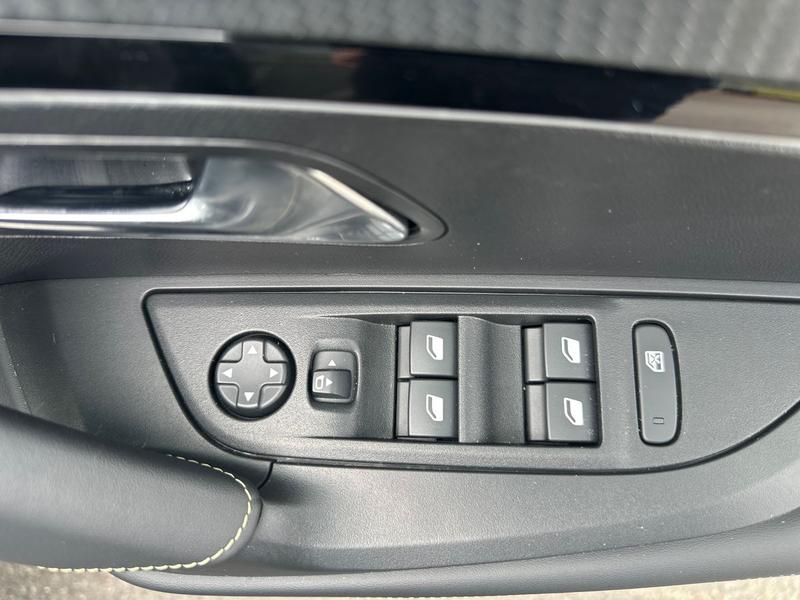 Used Peugeot 2008 KS25JSX 24