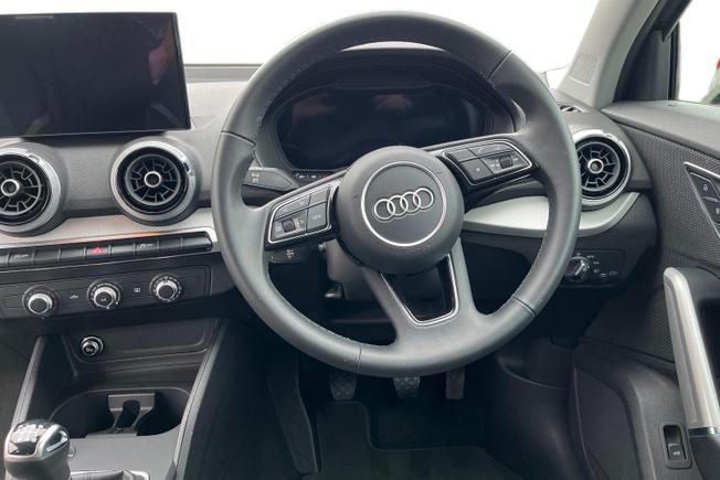 AUDI Q2 Photo 11